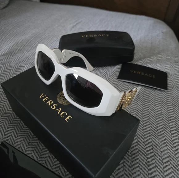 Today Only! Versace 4425u Bold White Sunglasses for Women - Picture 6 of 10